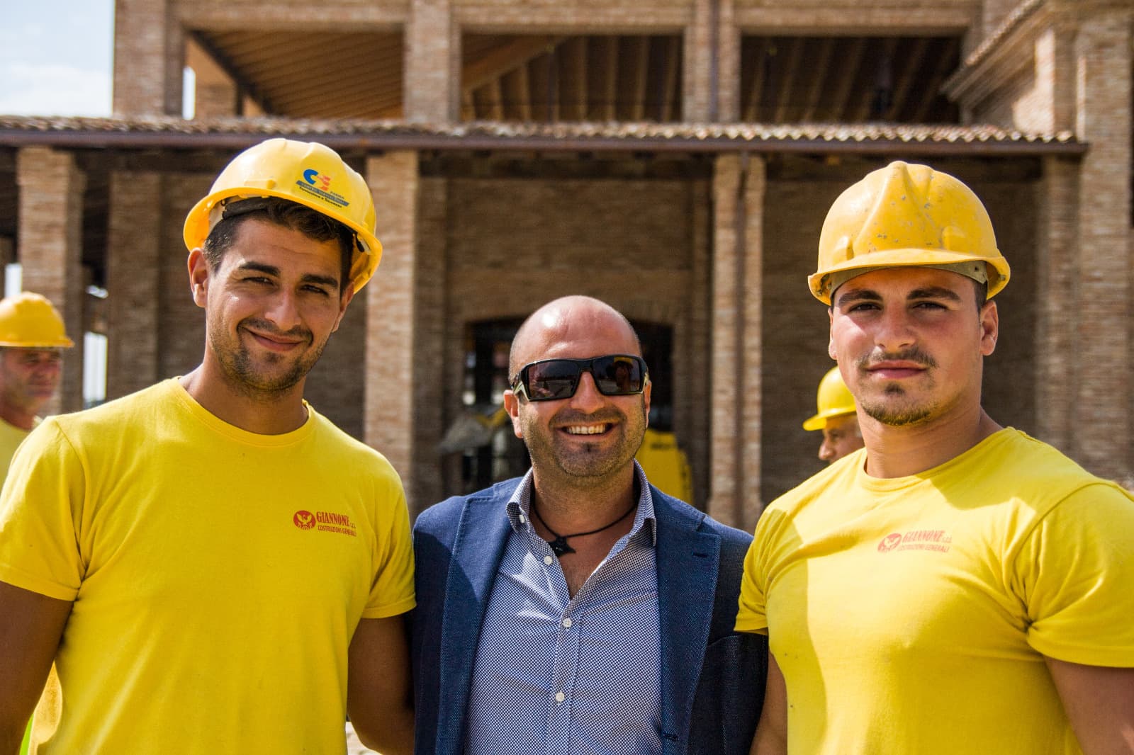 Salvatore Giannone con la squadra New House