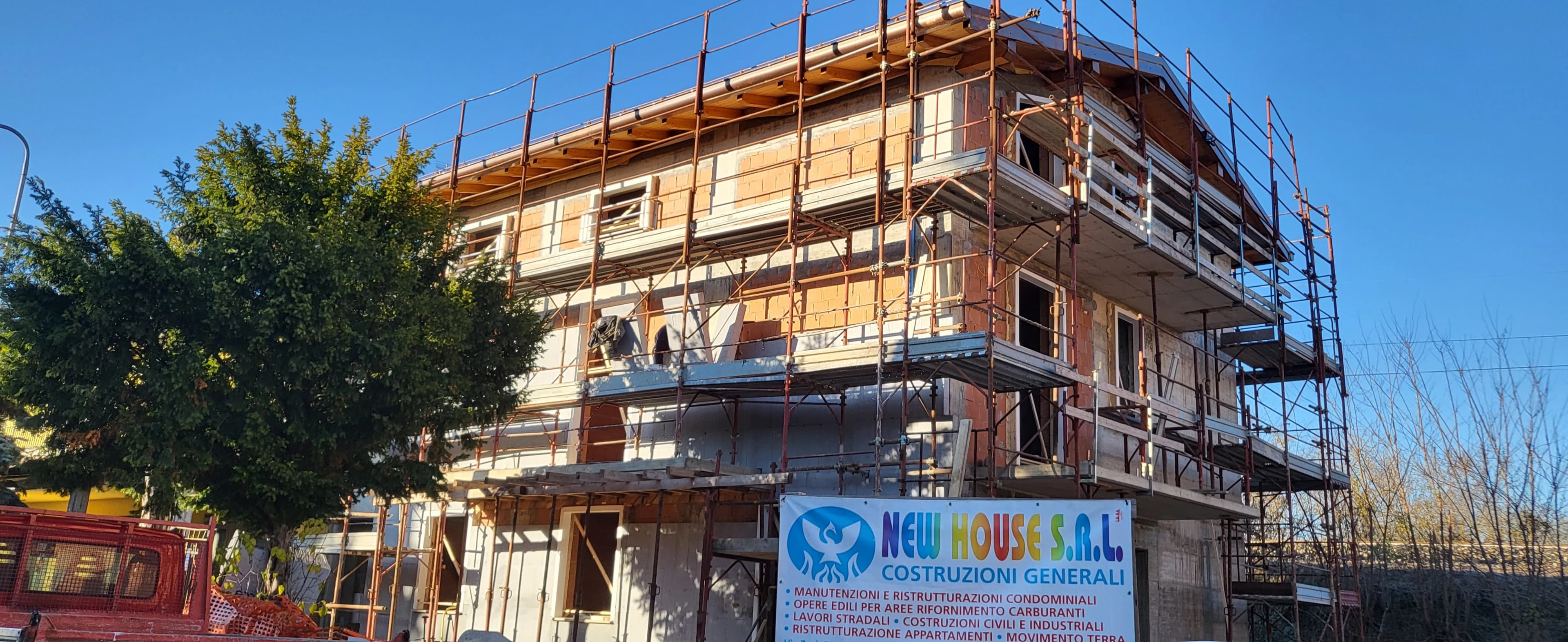 Dettaglio di una copertura durante le lavorazioni